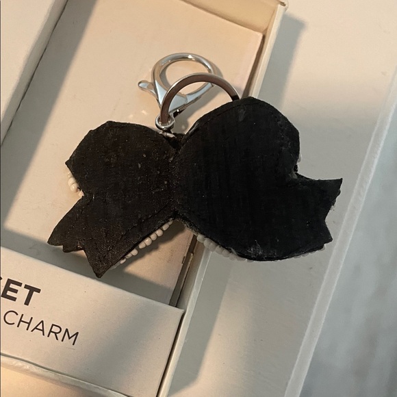 Rachel Zoe Black Gray and White Beaded Coin Purse and Charm/Key Chain Set - Picture 4 of 7